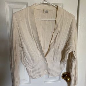 Aritzia white cardigan S
